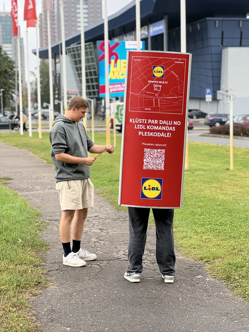 Staigājošā reklāma — AD PROMO
