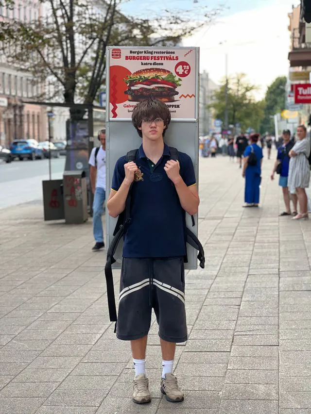 Staigājošā reklāma — AD PROMO